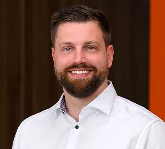 Portraitfoto von Dr. Tim Hogeback